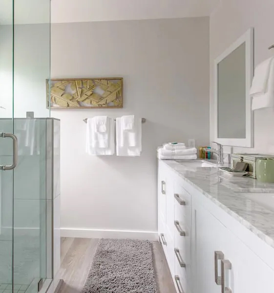 bathroom-cleaning bathroom-cleaning